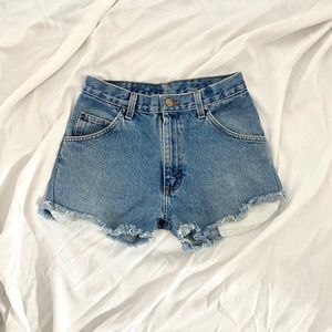 Vintage Wrangler high waisted denim shorts